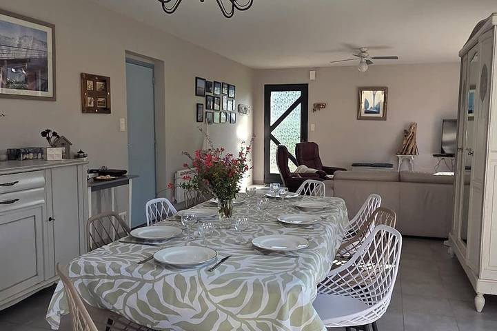 Ferienhaus für 9 Personen, mit Garten und Terrasse