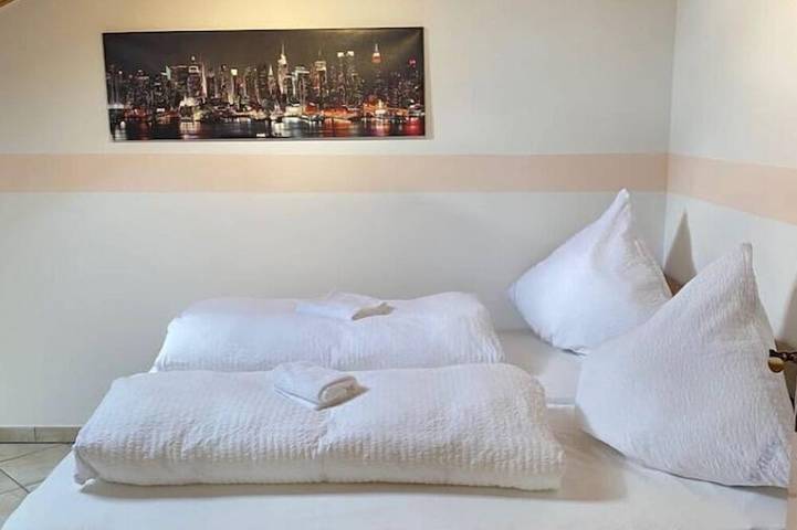 Ganze Wohnung, Schöne Ferienwohnung „Juliane“ im Dachgeschoss in Holzkirchen, Landkreis Miesbach
