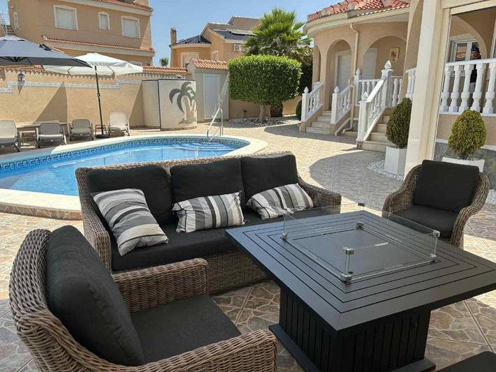 Villa voor 6 personen, with tuin and uitzicht as well as zwembad in Rojales