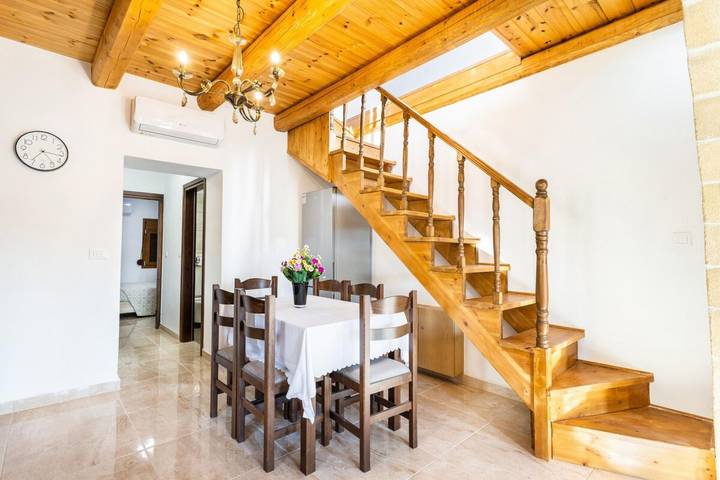 Appartement entier, Appartement de vacances pour 6 personnes avec terrasse in Plataniás, Région de la Canée