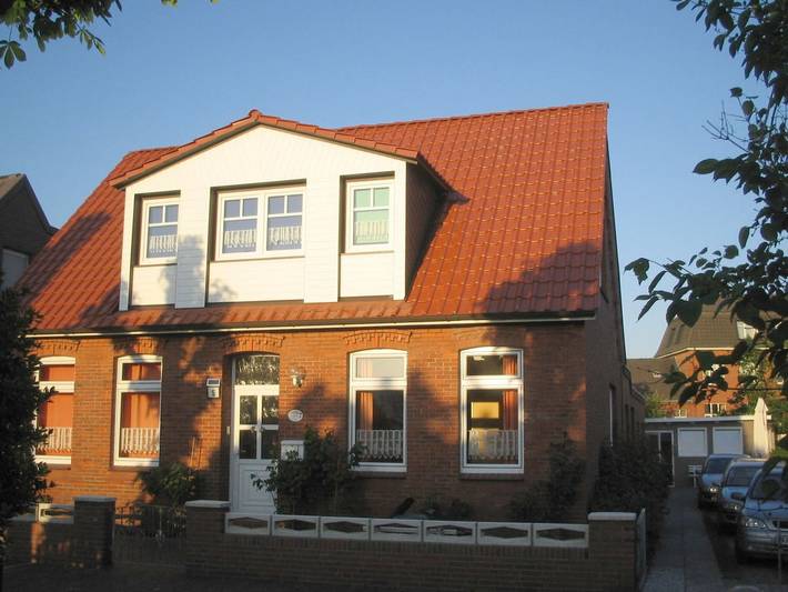 Ferienhaus für 4 Personen, mit Garten und Pool sowie Balkon auf den Ostfriesische Inseln