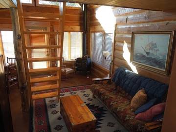 Log Cabin for 4 Guests in Bayfield County, Picture 4