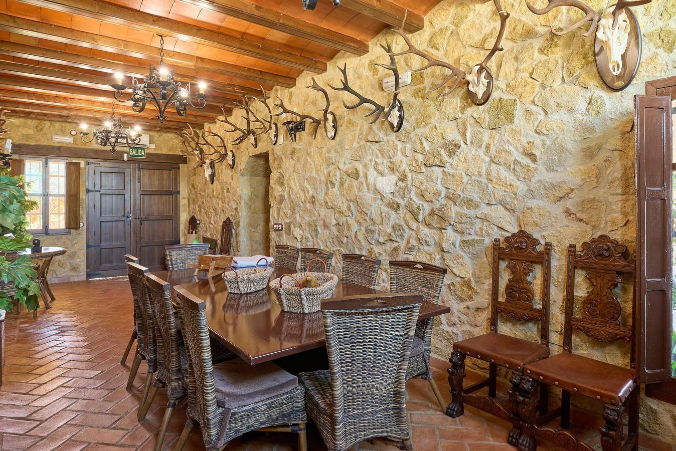Casa Rural 'Obejuelo - Pedroches' con piscina, Wi-Fi y aire acondicionado in Villanueva de Córdoba, Sierra Morena