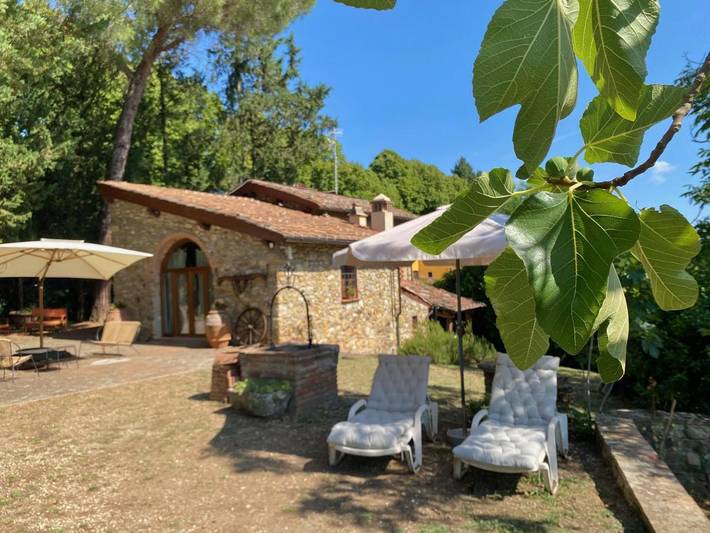 Agriturismo per 6 persone, con Balcone e Terrazza nonché Giardino e Panorama a Bagno a Ripoli