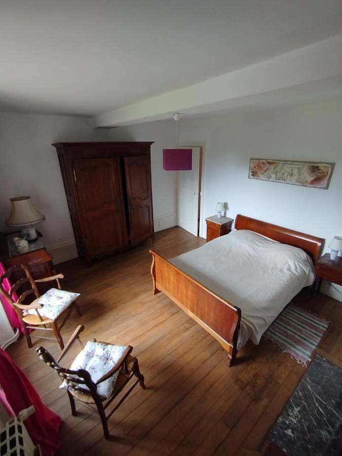Chambre d’hôte pour 2 personnes, avec Terrasse ainsi que Jardin et Vue dans Villers-Cernay
