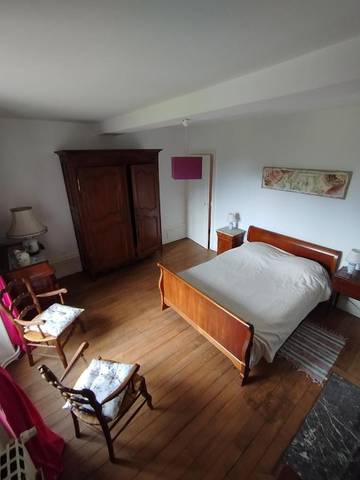 Chambre d’hôte pour 2 personnes, avec terrasse et jardin ainsi que piscine et vue dans les Ardennes