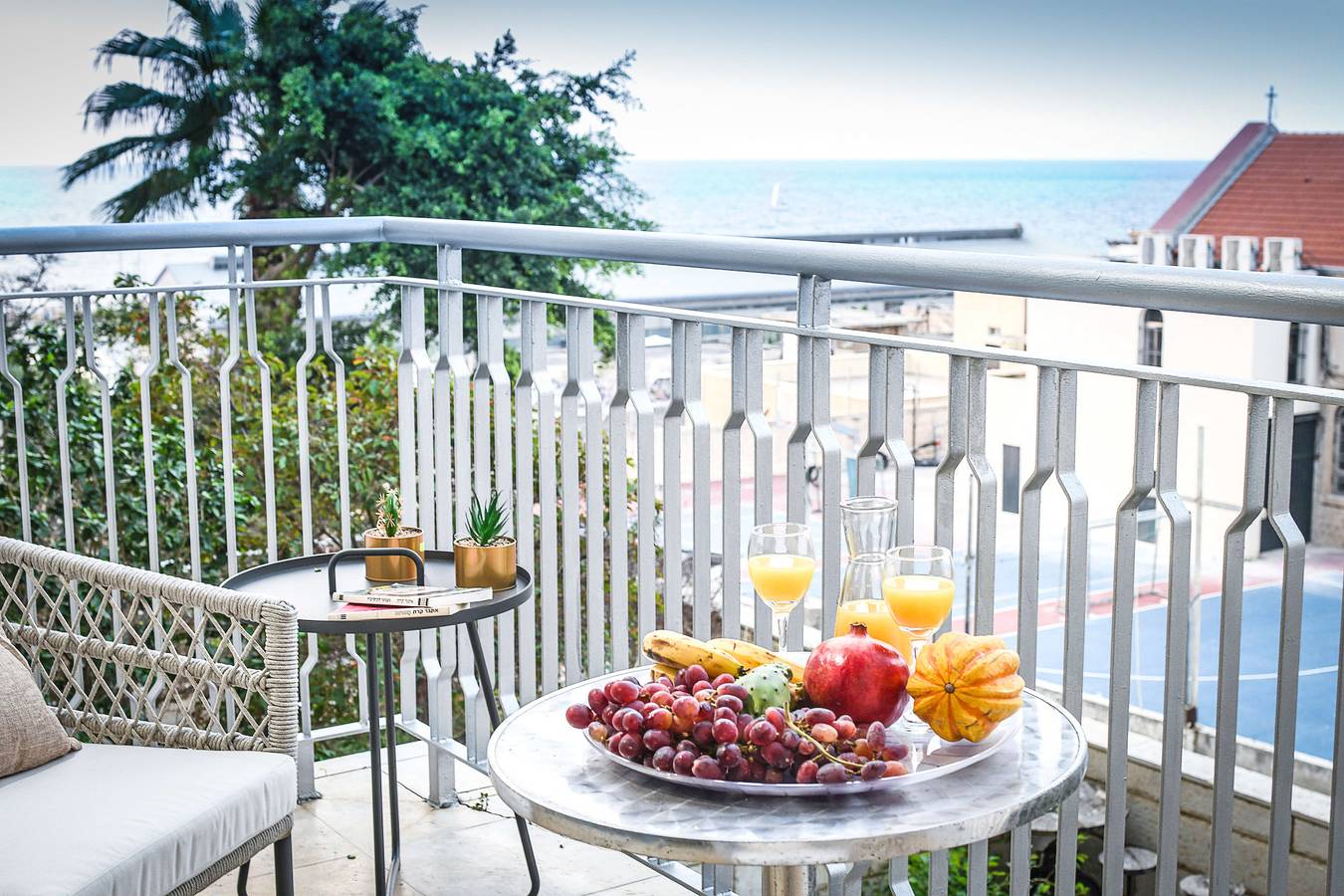 Appartement entier, Deluxe 2Br Apt w Pool in Historical Jaffa in Tel Aviv, District de Tel Aviv