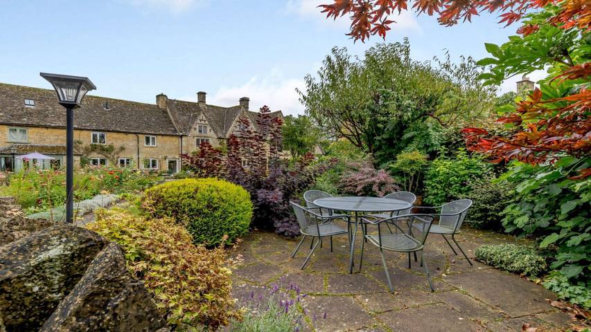 Middle Gable in Bourton-on-the-Water, Gloucestershire