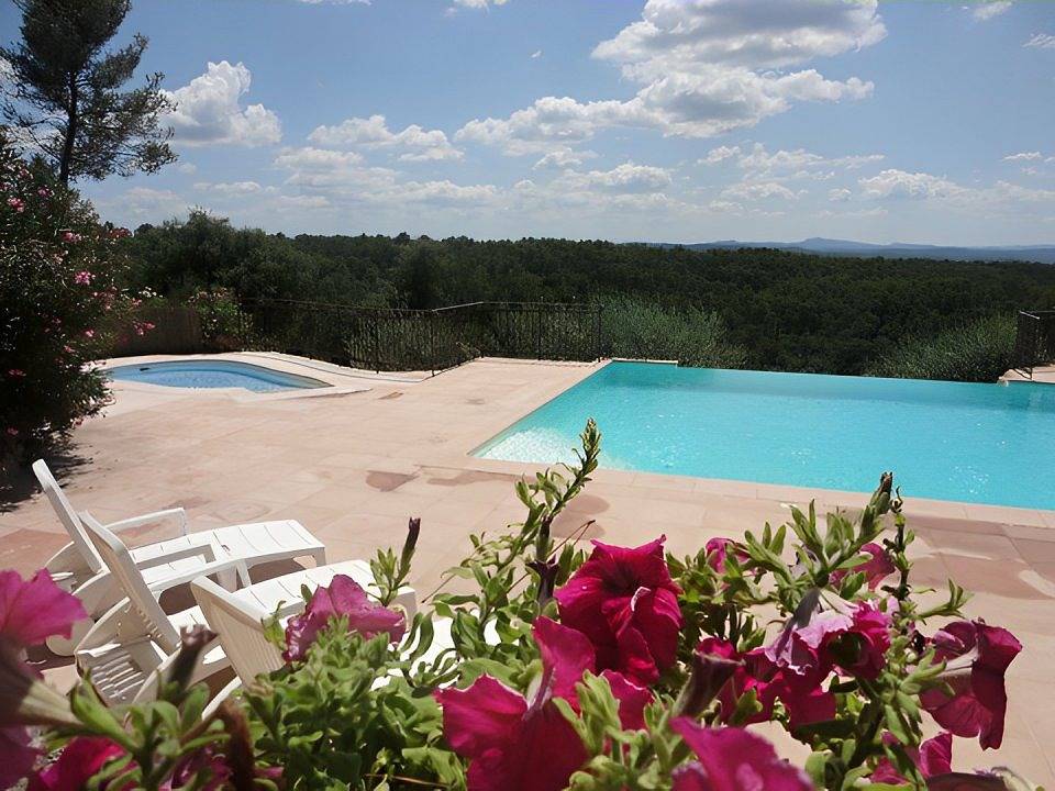 Les Bastides Provençales in Entrecasteaux, Région de Brignoles