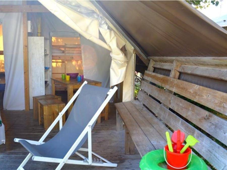 Camping Les Pirons  - Bungalowzelt 4 personen - Zeltbungalow Junior 4 Personen 2 Zimmer 17m² - ohne Sanitäranlagen in Château-d'Olonne, Les Sables-d'Olonne