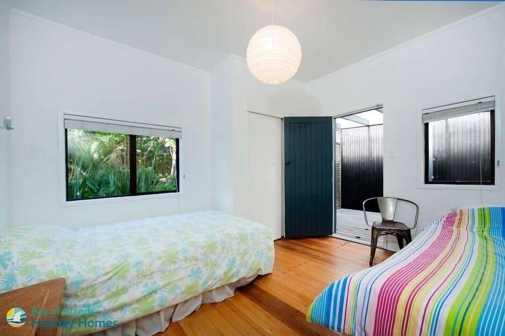 Blick auf den Strand! Toller Familienurlaub Hause. in Russel (NZ), Bay Of Islands