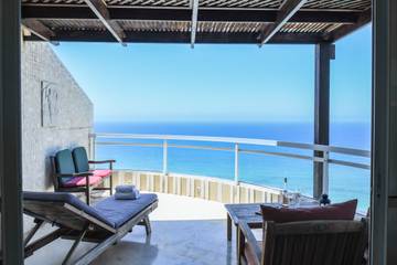Vacation Rental for 10 Guests in Netanya, Center District (Israel), Picture 2