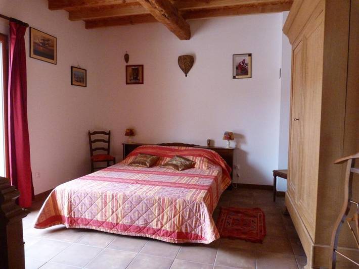 Location de vacances pour 12 personnes, avec jardin ainsi que piscine et vue, adapté aux familles à Millas - 4