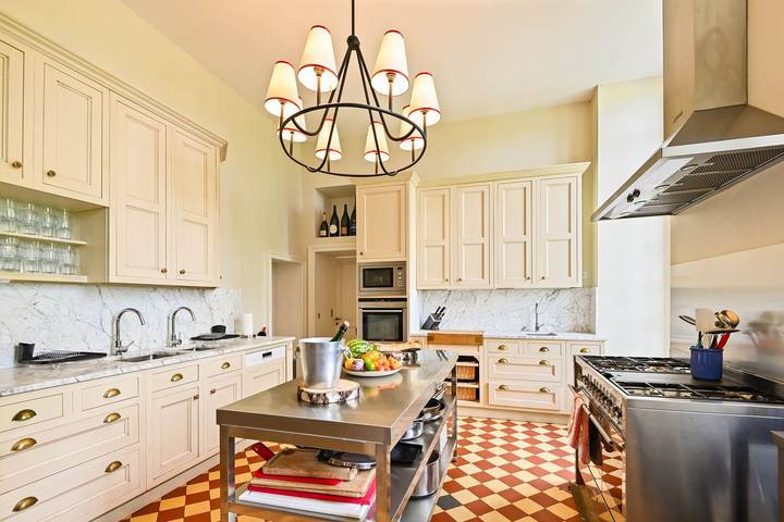 Château pour 15 personnes, avec terrasse et jardin, animaux acceptés dans Orne - 4