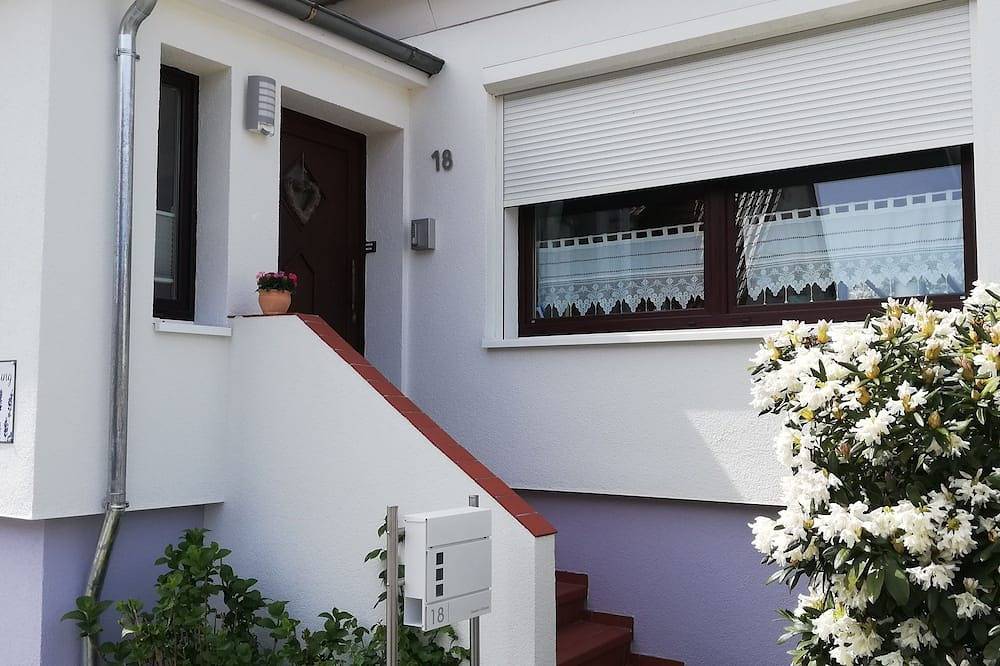 Ganze Wohnung, Ferienwohnung Paula - Ferienwohnung in Buxtehude, Altes Land Stade
