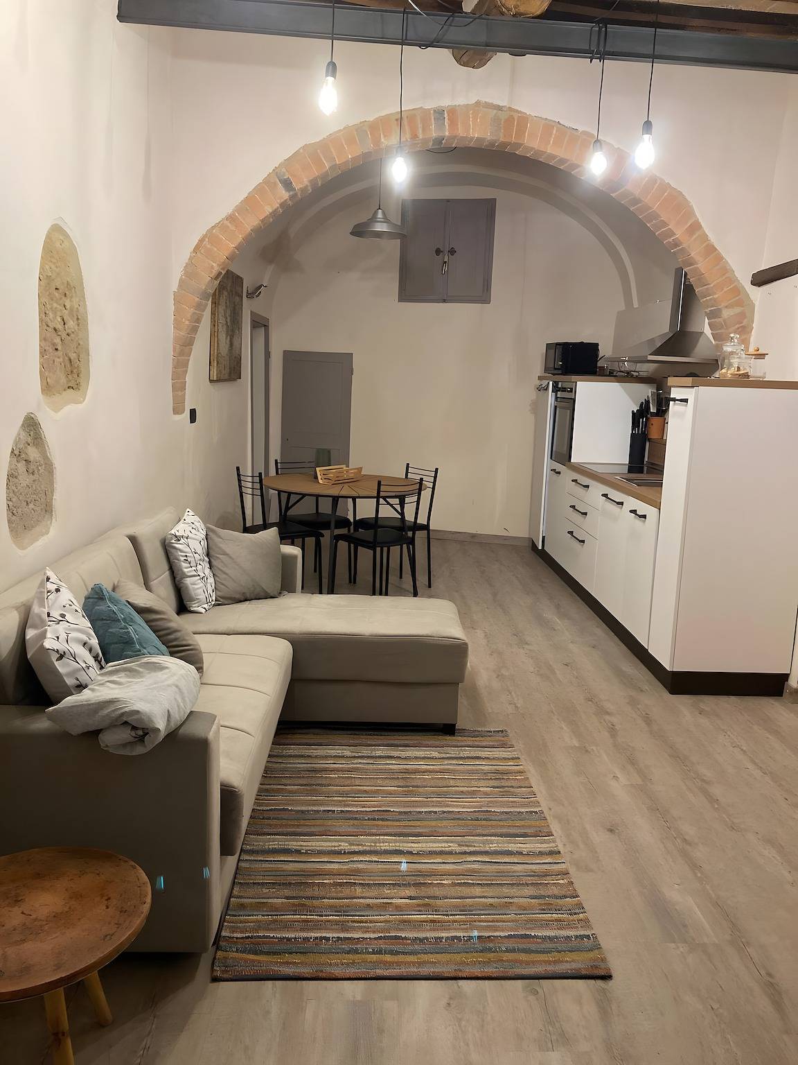 Entire apartment, La Casa Di Memmo in the Heart of the Sienese Countryside in Petroio, Trequanda