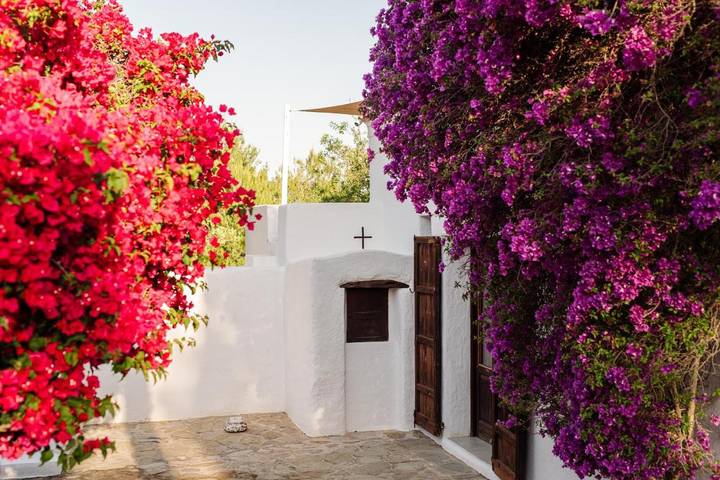 Location de vacances pour 12 personnes, avec piscine ainsi que jardin et vue dans Portinatx - 2