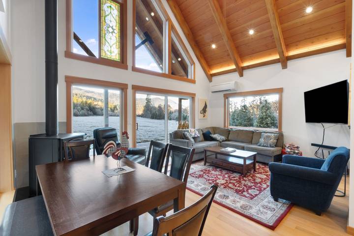 Vacation home for 8 people, with terrace in Oregon