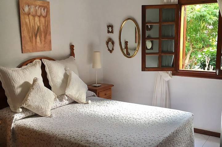 House in Playa Honda, privatem Pool, Terrasse, Wifi, 400 m vom Strand in Playa Honda, San Bartolomé