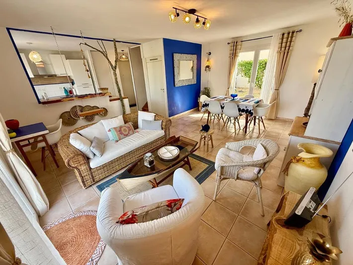 Casa de vacaciones para 8 personas, con vistas además de piscina y jardín, Se admiten mascotas - 1