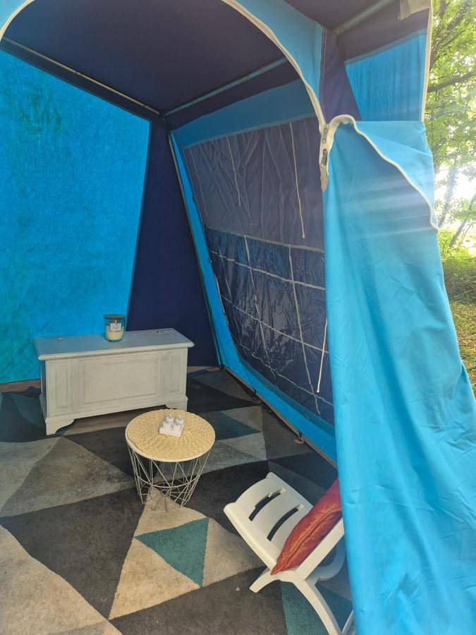 Location de vacances pour 3 personnes, avec Terrasse ainsi que Jardin et Vue dans Maxent - 2