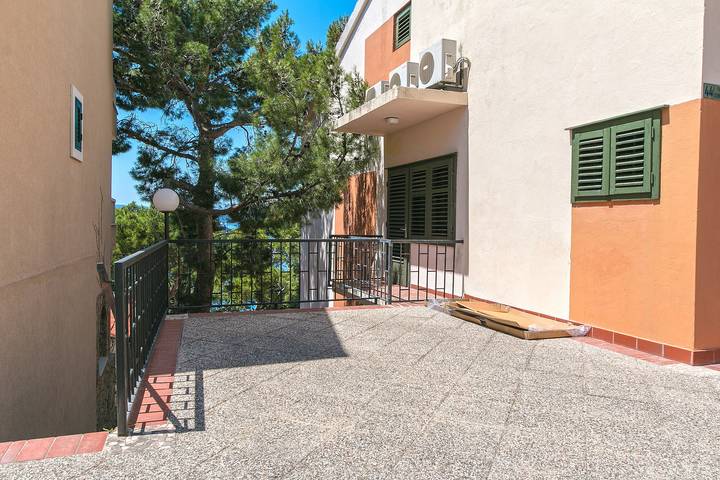 Ferienwohnung für 3 Personen, mit Balkon/Terrasse in Brela - 4