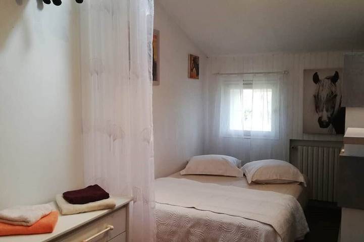 Bauernhaus aus dem 19. Jahrhundert in der Nähe der Strände von Cannes in ruhigem Pool / Spa / Garten ohne Visavis in Mougins, Mittelmeerküste (Frankreich)