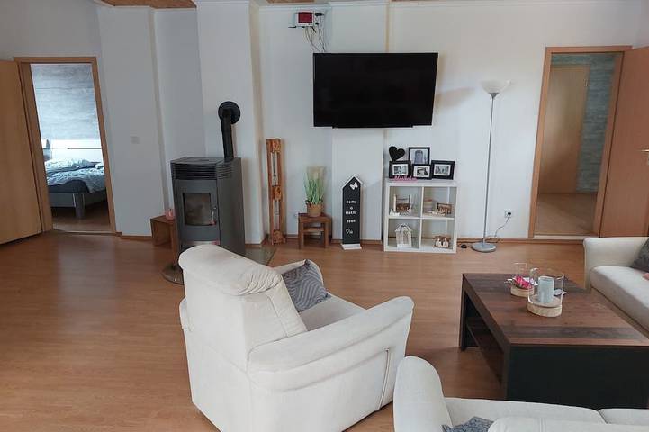 Ferienwohnung für 3 Personen, mit Terrasse in Nieheim