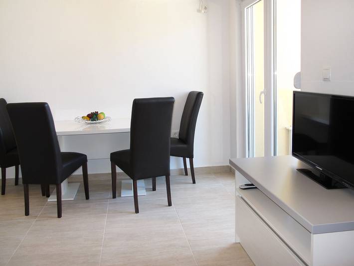 Ferienwohnung für 4 Personen, mit Balkon in Okrug Gornji - 3