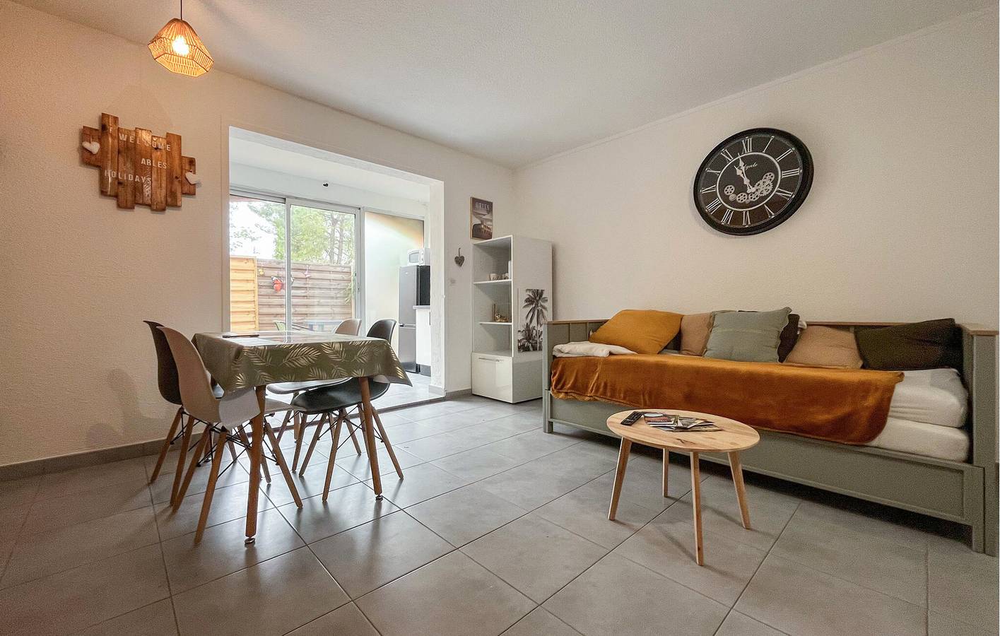 Appartement de vacances entier, Appartement confortable avec piscine et terrasse, à 2,5 km du Rhône in Arles, Côte méditerranéenne (France)