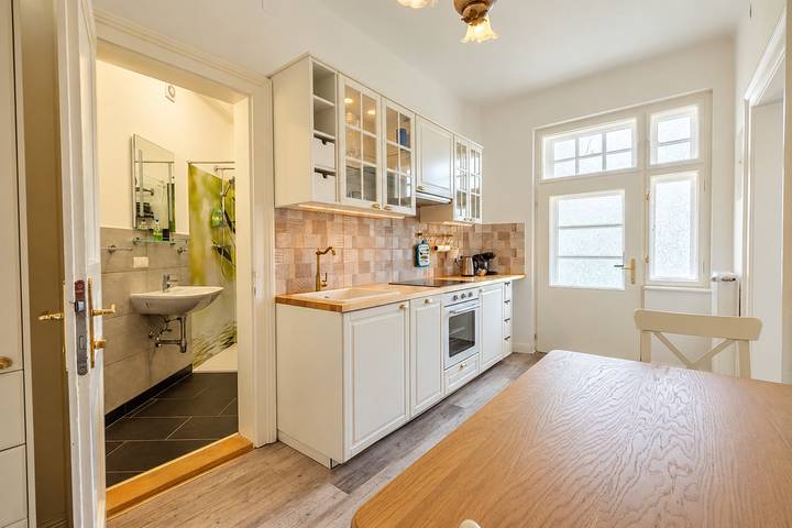 Ganze Wohnung, Albizia Apartments - Zuhause auf Reisen - Apartment Katja in Baden bei Wien, Wienerwald