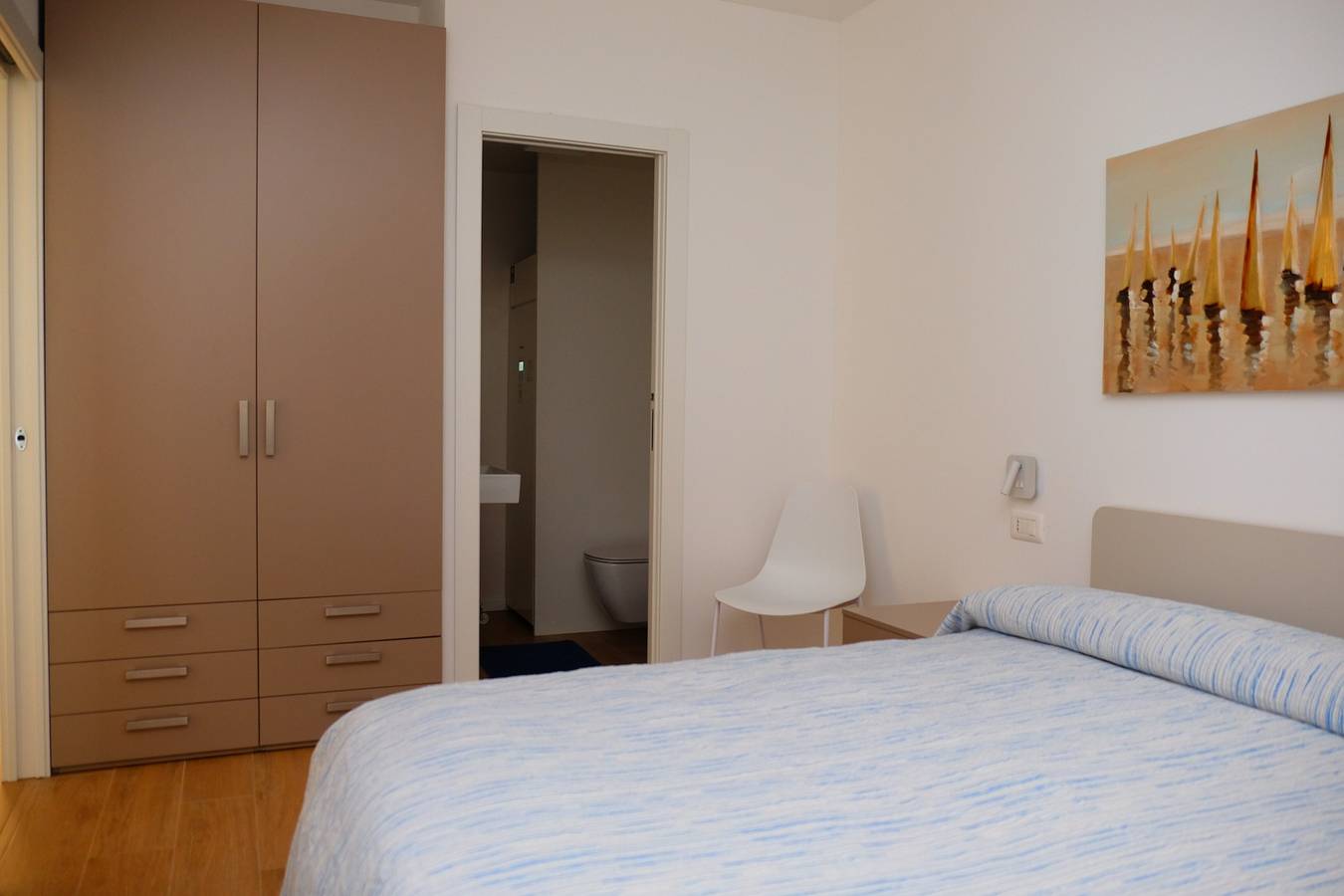 Apartamento entero, Apartamento 'Residence Vogue' con piscina comunitaria, terraza privada y aire acondicionado in Lido di Jesolo, Jesolo