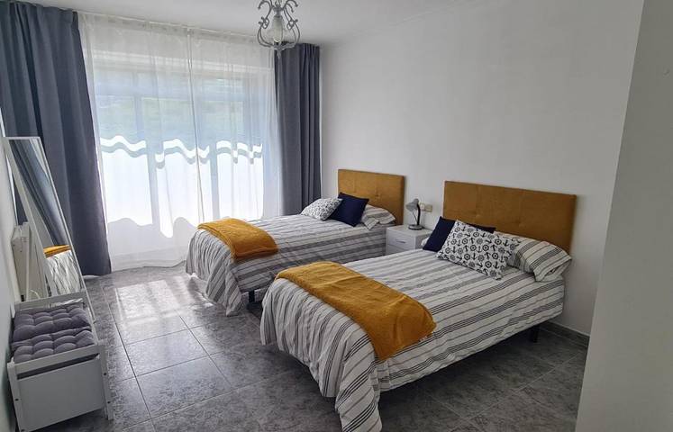 Apartamento para 8 personas, con vistas y balcón, Familias con niños en Malpica de Bergantiños