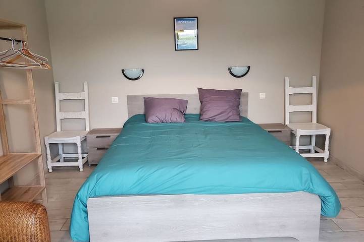 Location de vacances pour 8 personnes, avec terrasse et jardin dans Plage de Tréompan - 2