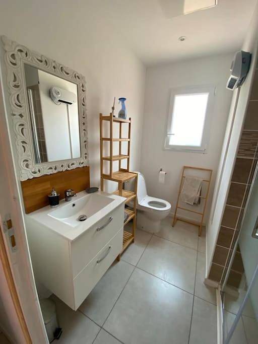 Gîte pour 4 personnes, avec terrasse et jardin à Brouilla - 2