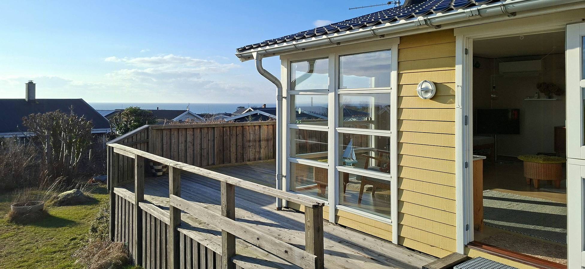 Gemütliches gelbes Ferienhaus mit Meerblick in Drøsselbjerg, Slagelse