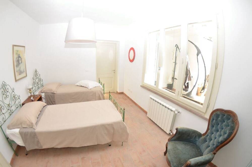 Villa Serra - Tuscan villa with private pool in Buti, Provinsen Pisa