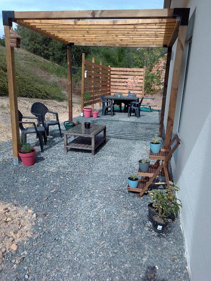 Location de vacances pour 4 personnes, avec vue et jardin, adapté aux familles à Cublac - 4
