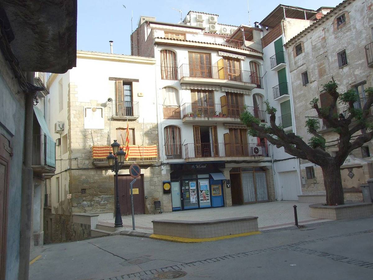 Ganze Wohnung, Charmante 3-Zimmer-Wohnung im Zentrum von Camarasa in Camarasa, Noguera