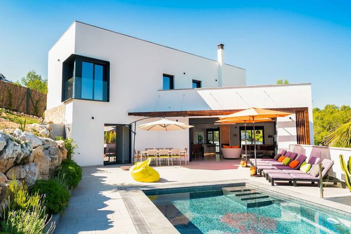 Chalet para 9 personas, con Jacuzzi y Terraza además de Jardín y Piscina en Provincia de Barcelona - 2