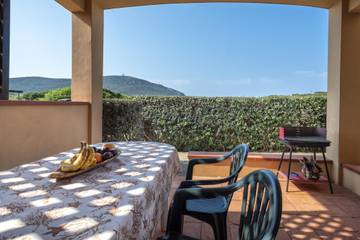 Location de vacances pour 5 personnes, avec jardin à Stintino