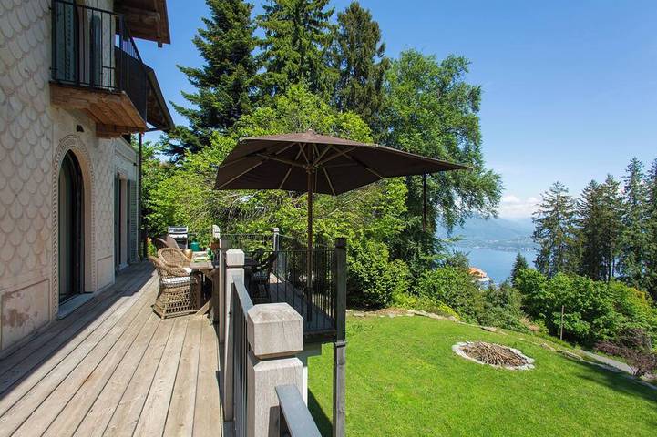 Villa pour 8 personnes, avec balcon et jardin à Comune di Stresa