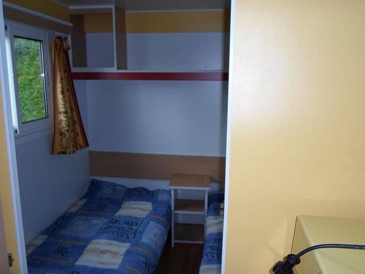 Mobile Home for 4 with Terrace - Fully Equipped Kitchen in La Chapelle-devant-Bruyères, Saint-Dié-des-Vosges