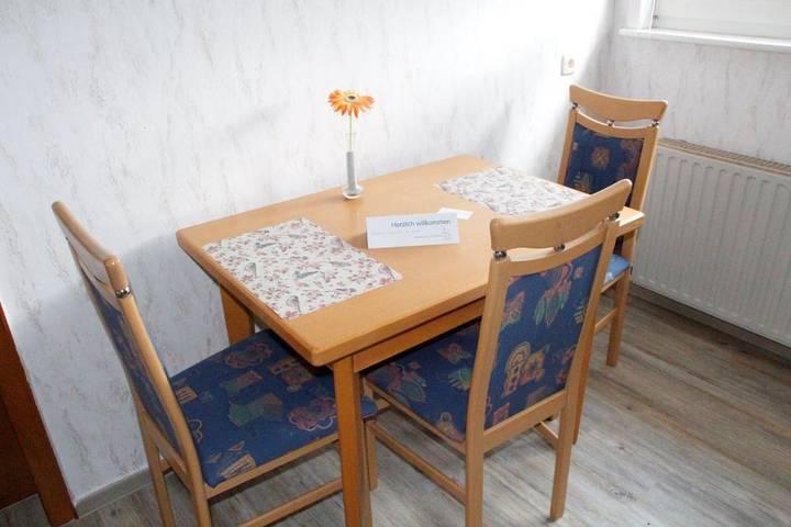 Gîte pour 5 personnes, avec vue et jardin à Trendelburg - 4