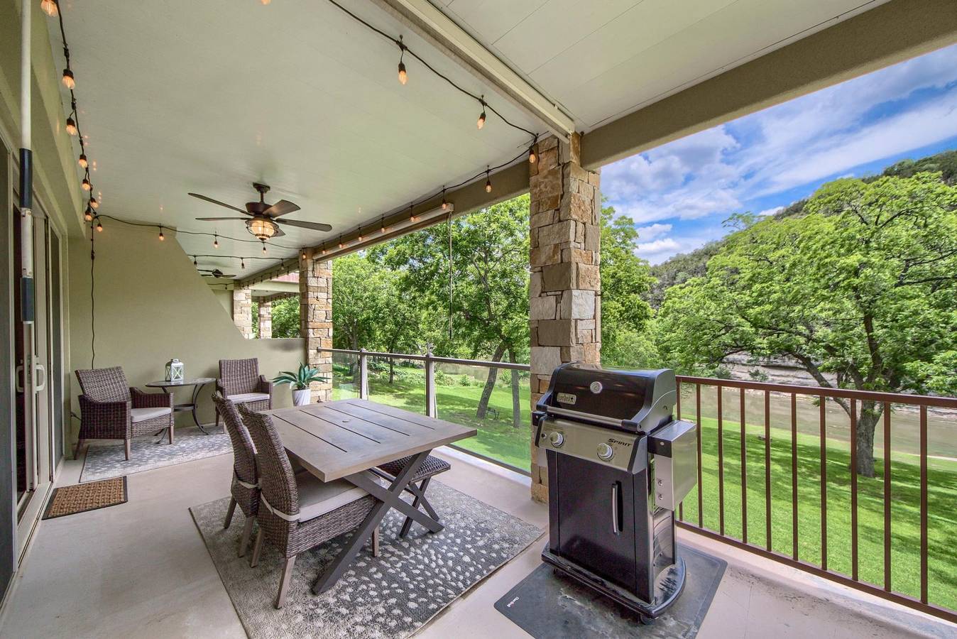 Vacation Rental for 6 Guests in Comal County