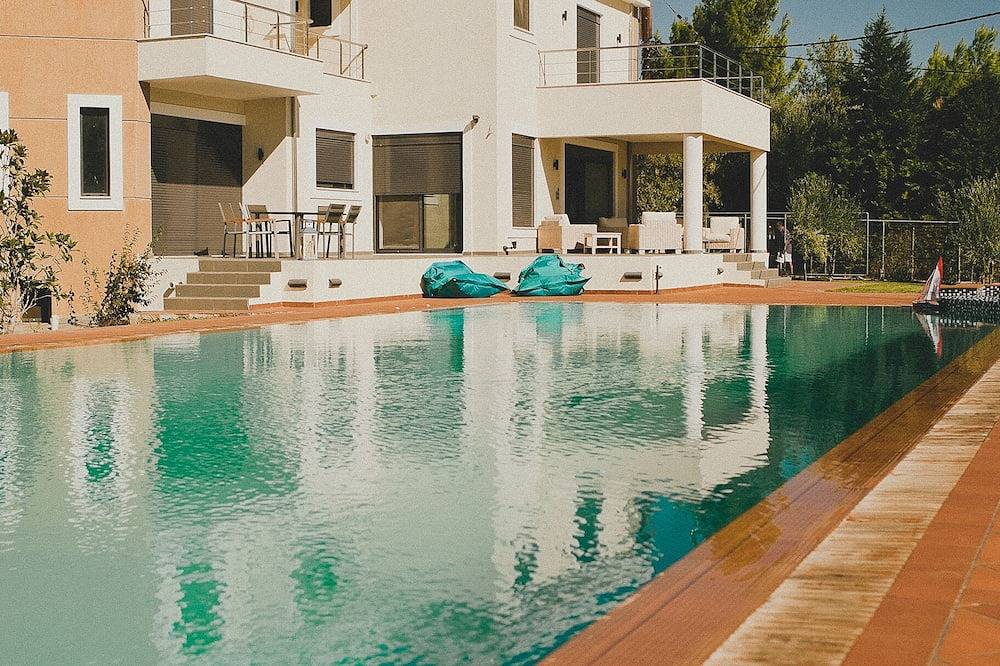 Luxuriöse Villa am Meer Familienfreundlich weniger als 1 Stunde von Athen entfernt in Chalkida, Euböa