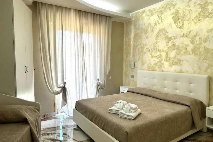 Deluxe Room Rental. in Spiaggia del Convento, Tropea