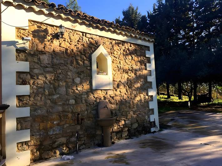 Villa "Oasi Bubbonia" with Pool, Wi-Fi, and Air Conditioning in Mazzarino, Caltanissetta Province