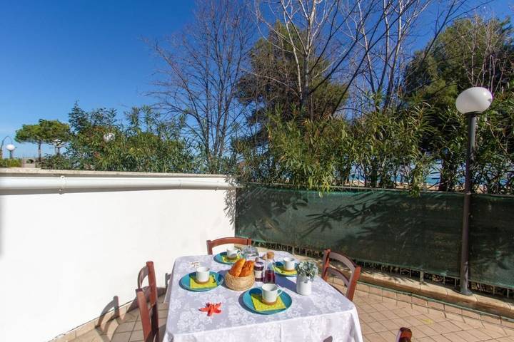 Ferienwohnung für 6 Personen, mit Balkon und Terrasse sowie Ausblick