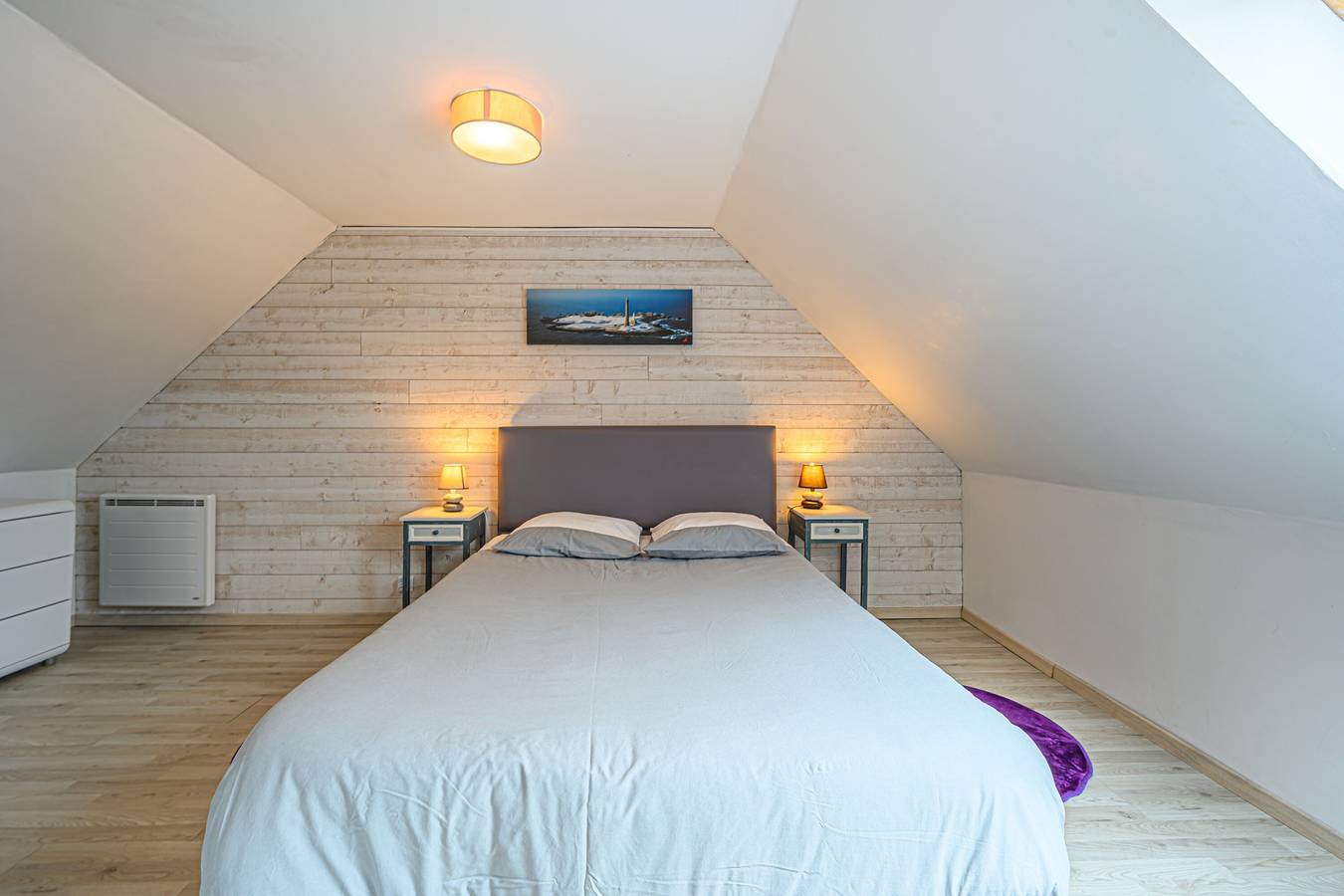 Maison de vacances "Gîte Authentique Breton : avec terrasse privée, jardin privé et Wi-Fi in Plonéour-Lanvern, Région de Quimper